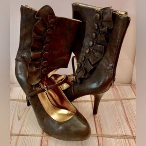 One of a kind healed boot